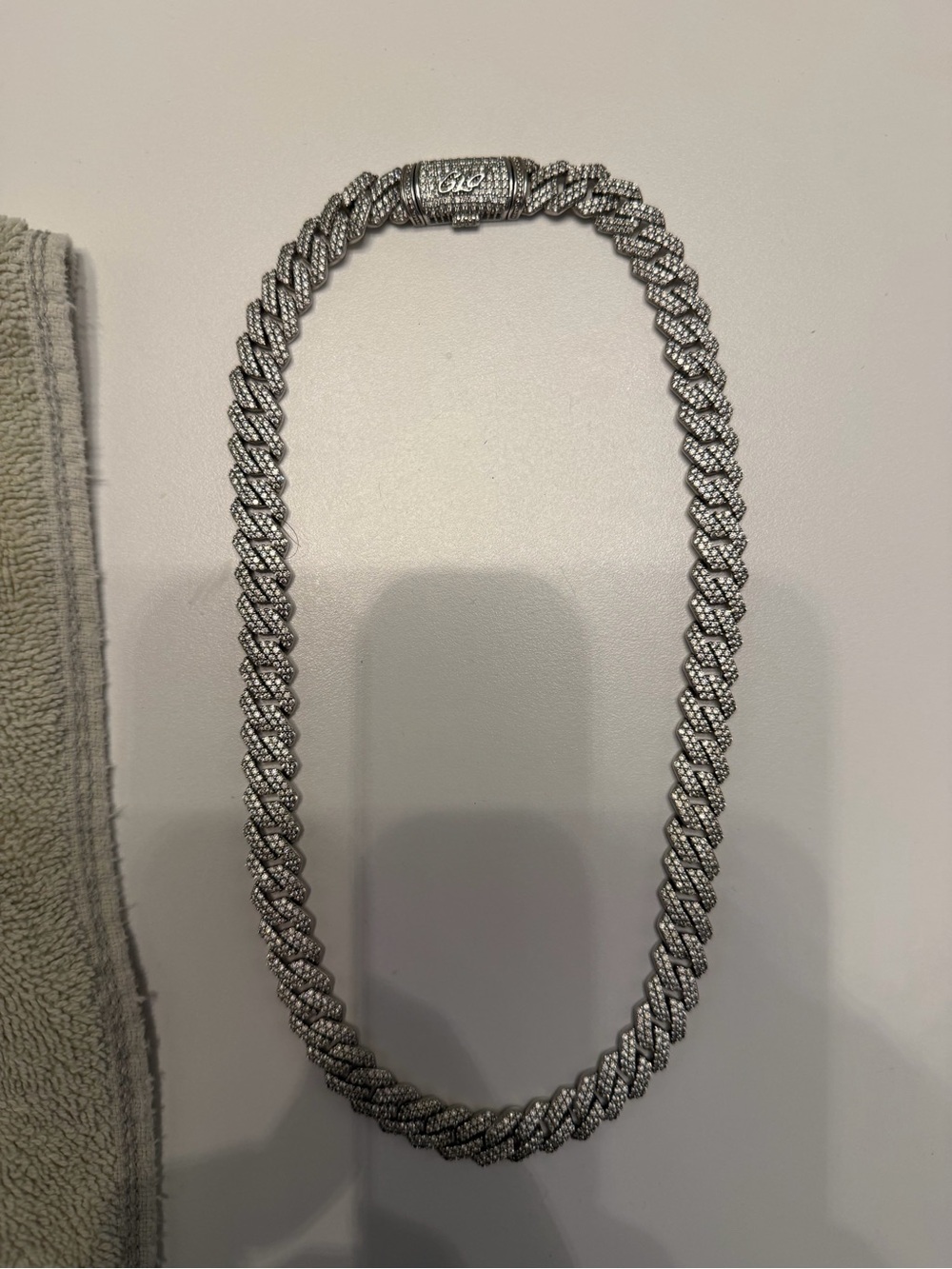 GLD Diamond Cuban Chain in White Gold - 8.5mm 18 inches in length